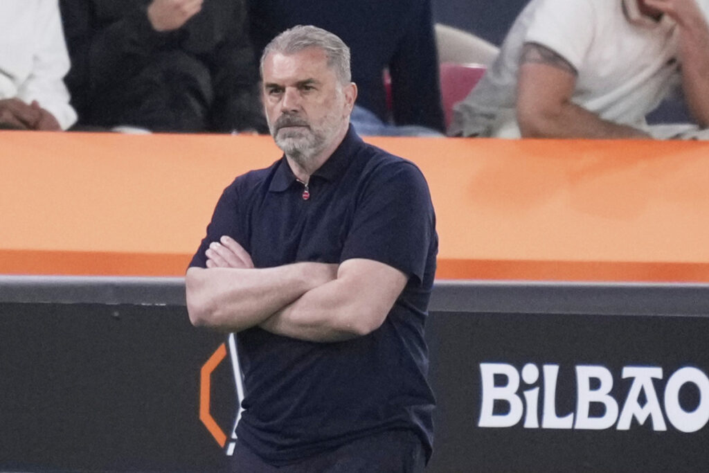Άγγελος Ποστέκογλου απολύθηκε από Τότεναμ