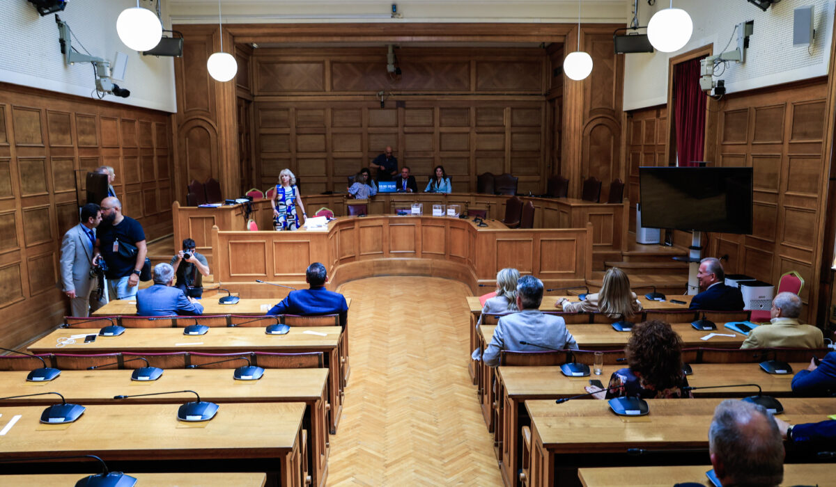 Αυλαία στην Προανακριτική για τον Καραμανλή: Πρόεδρος ο Σταύρος Κελέτσης