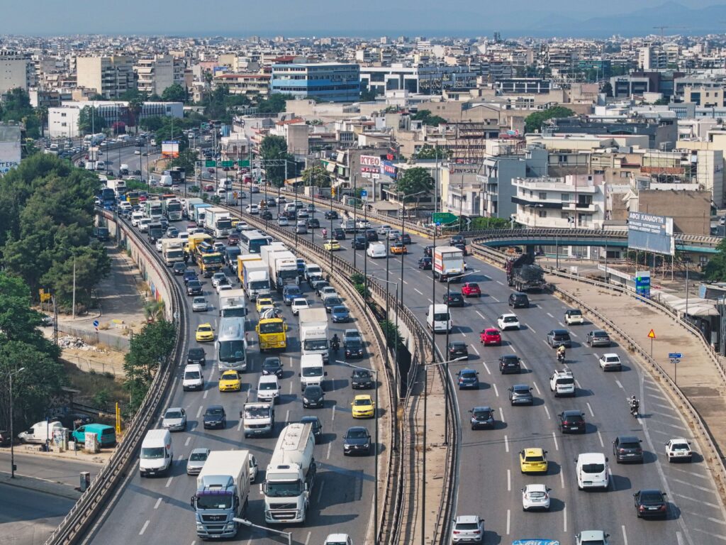 ΑΑΔΕ: «Σαφάρι» για παράνομα ΙΧ – Πρόστιμα έως 30.000 ευρώ