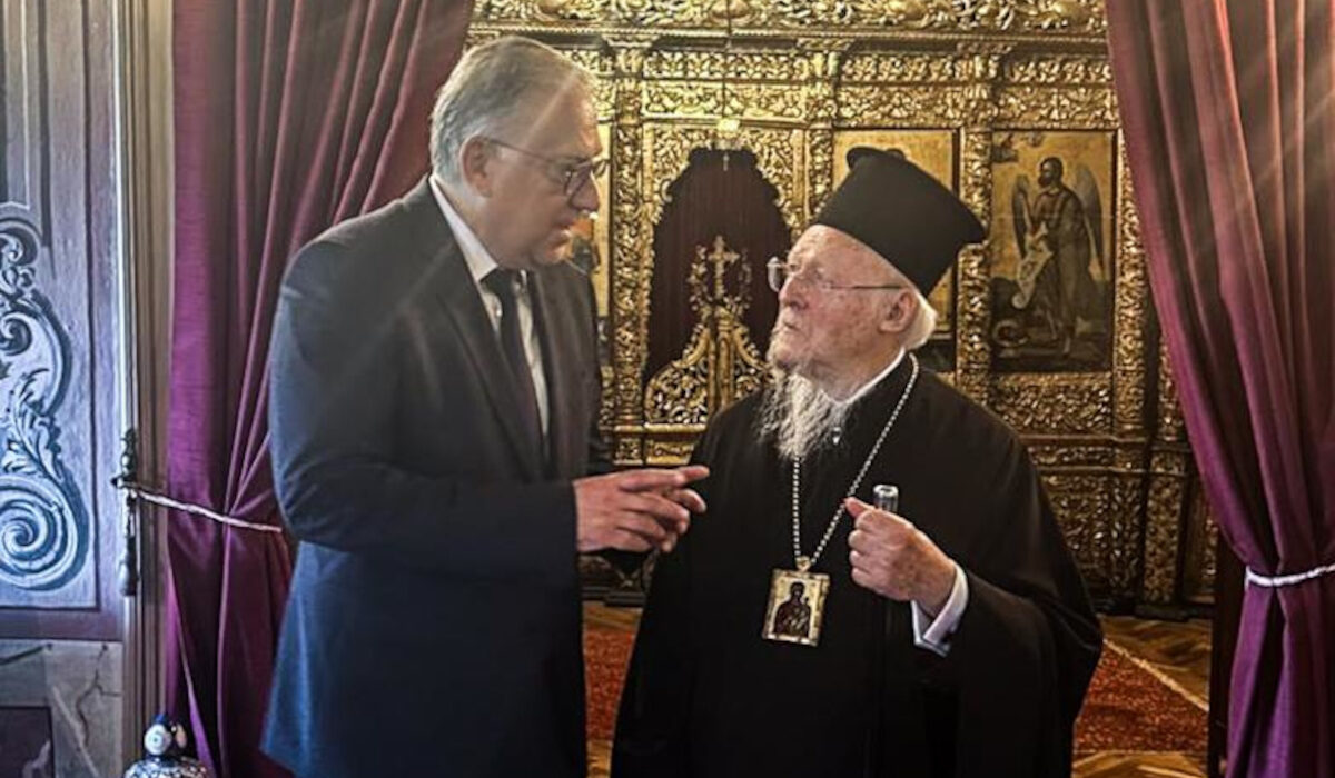 Θεοδωρικάκος: Συμβάλλουμε στη διάσωση ιστορικών μνημείων και την ανάδειξη των αξιών του Χριστιανισμού