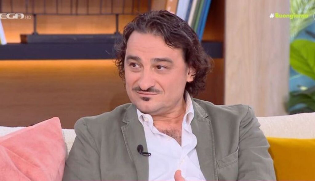 Βασίλης Χαραλαμπόπουλος