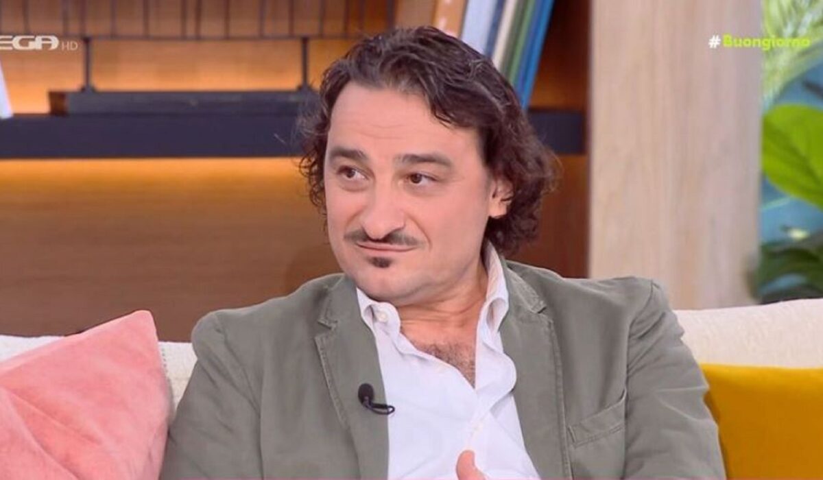 Βασίλης Χαραλαμπόπουλος