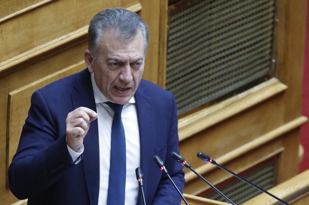 Βρούτσης από Βουλή: «Η μόνη επιλογή είναι οι ιδιοκτήτες και των δύο ΚΑΕ να έρθουν αυτοπρόσωπα στο γραφείο μου»