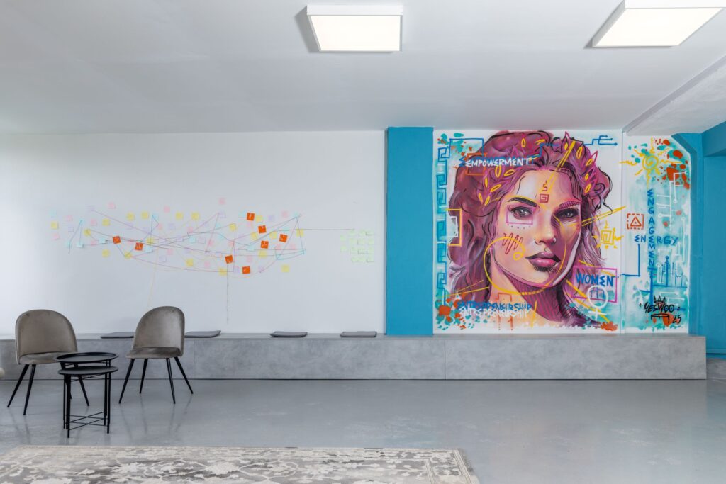 Η HELLENiQ ENERGY και ο ΣΕΓΕ παρουσιάζουν το ανανεωμένο WEHub για την ενδυνάμωση των γυναικών