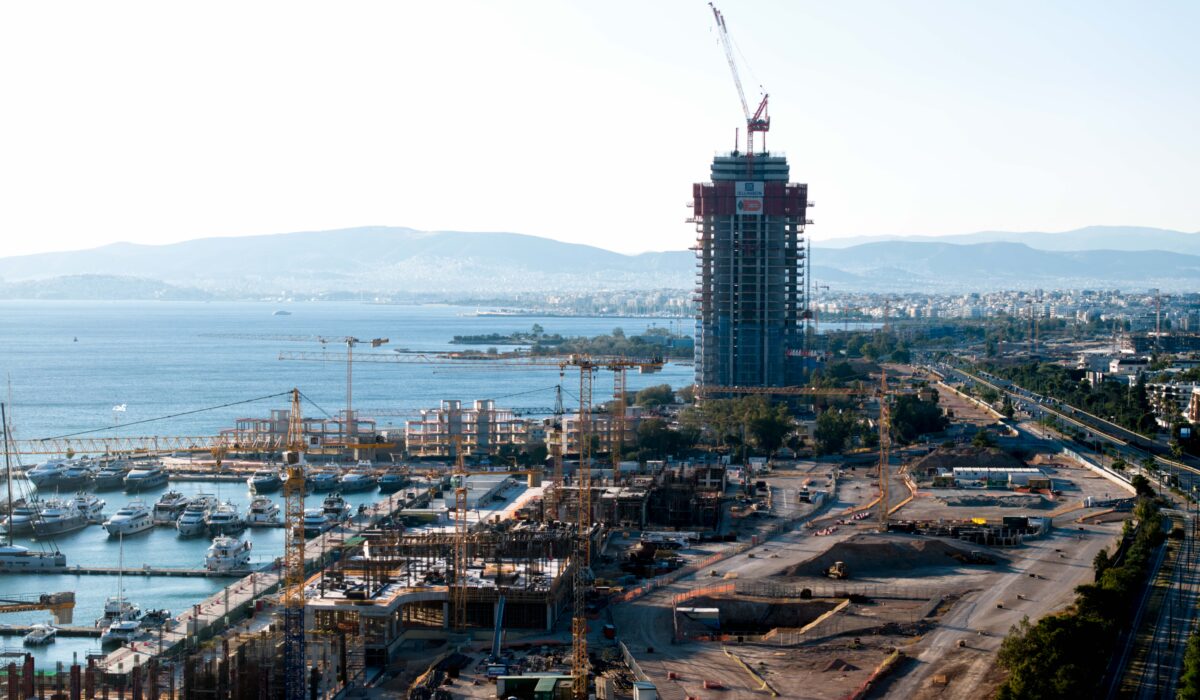 Ελληνικό: Αίτηση ακύρωσης στο ΣτΕ της άδειας ανέγερσης του καζίνο από τους Δήμους Γλυφάδας και Αλίμου
