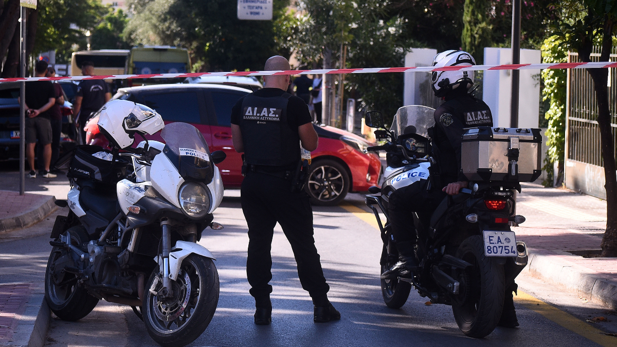 Αγία Παρασκευή: Δολοφονία με προσωπικά κίνητρα «βλέπουν» οι Αρχές – «Φύλλο και φτερό» το κινητό του θύματος