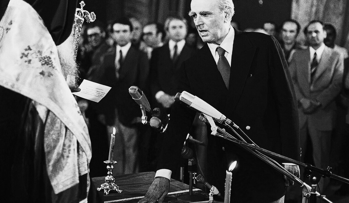 24 Ιουλίου 1974: Η ημέρα που επέστρεψε η Δημοκρατία στην Ελλάδα