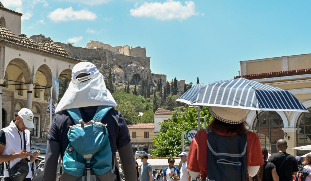 Καύσωνας με 42°C: Προειδοποίηση από Μαρουσάκη