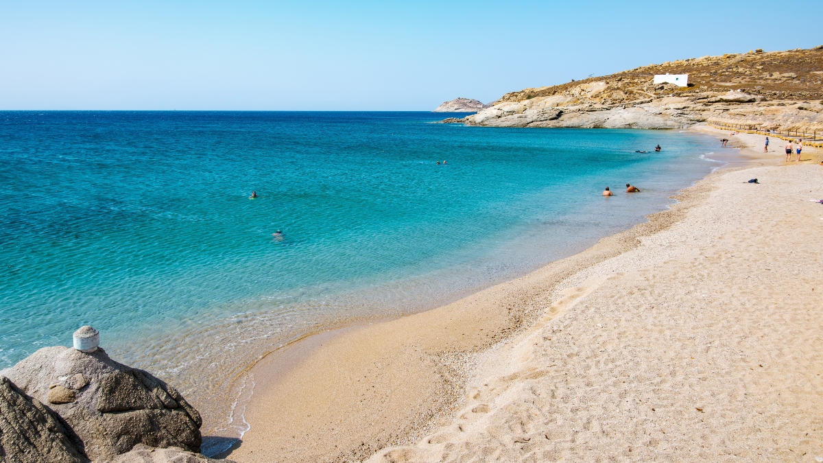 Νεκρός 34χρονος σε παραλία στη Μύκονο