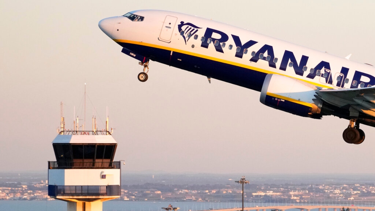 Η Ryanair «απασφάλισε» κατά της Φον ντερ Λάιεν: «Προστάτεψε τις πτήσεις ή παραιτήσου»