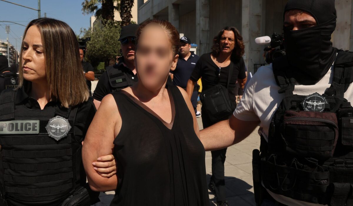 Αγία Παρασκευή: Στον Εισαγγελέα η πρώην σύζυγος του Πολωνού και ο 35χρονος δολοφόνος – Φωτογραφίες