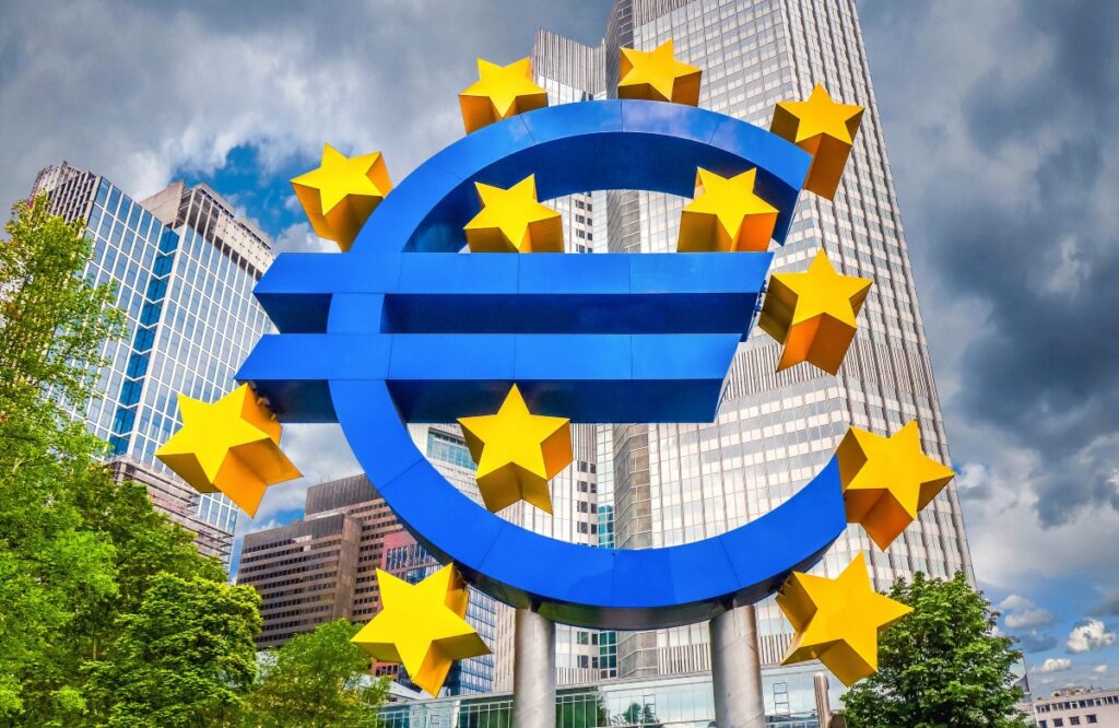 Η Κομισιόν φέρνει ξανά στο τραπέζι το ευρωομόλογο – Λείπουν κεφάλαια για άμυνα, ενέργεια και ανταγωνιστικότητα