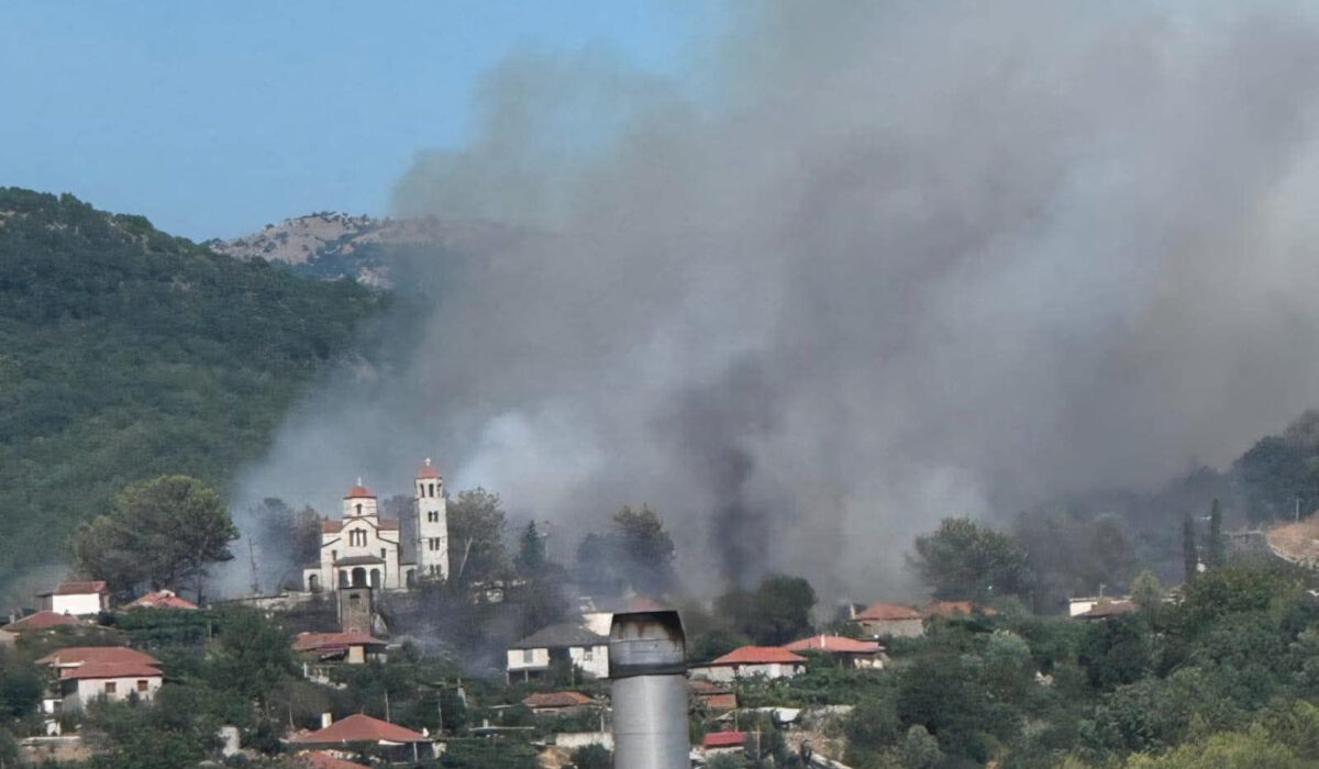 Φωτιά στα ελληνοαλβανικά σύνορα: Κάηκαν τρία σπίτια στην Κακαβιά – Στο νοσοκομείο δύο ομογενείς
