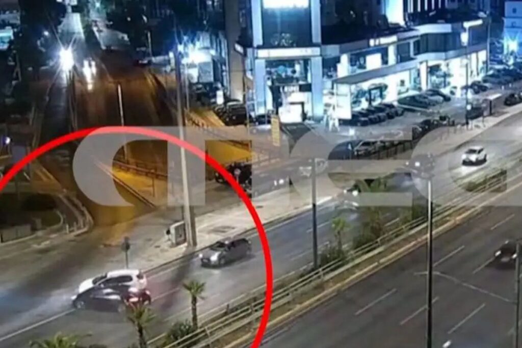 Βίντεο: Η στιγμή της καραμπόλας στη δεξιά λωρίδα της  Συγγρού