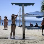 Καύσωνας στην Ελλάδα με θερμοκρασίες έως και 44 βαθμούς κελσίου.