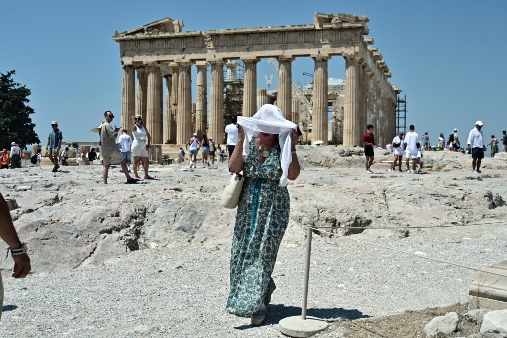 Και είναι μόνο η αρχή του καύσωνα: Σήμερα τα πρώτα 43άρια – Η χειρότερη μέρα για την Αθήνα