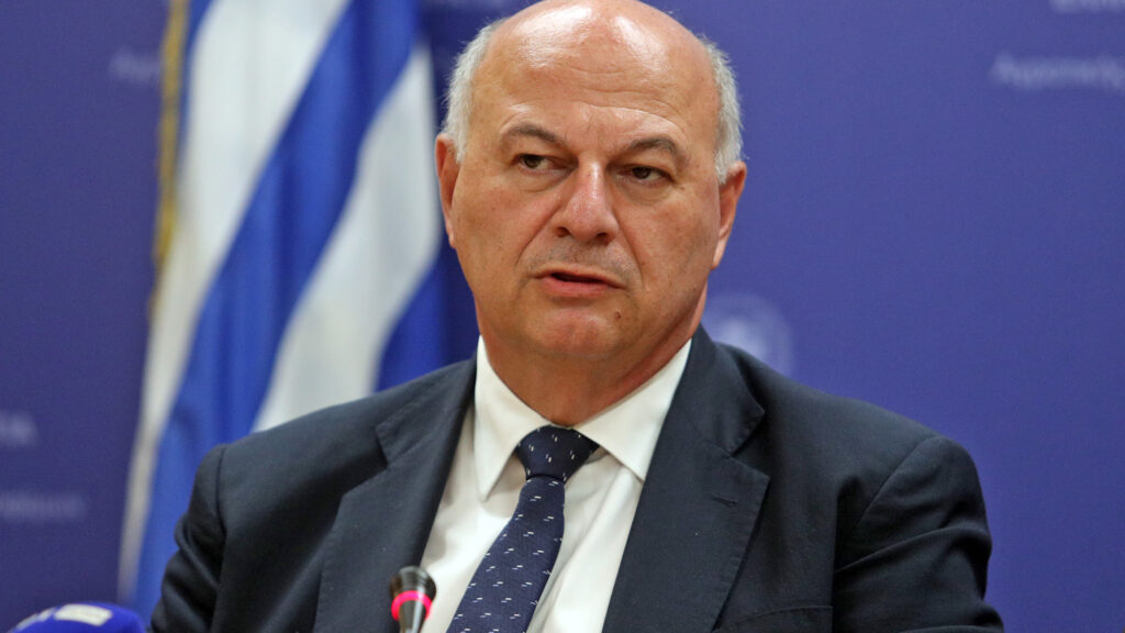 Κώστας Τσιάρας