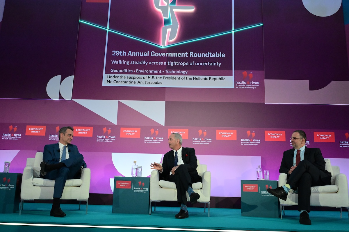 Κυριάκος Μητσοτάκης Ντάρον Ατζέμογλου Economist