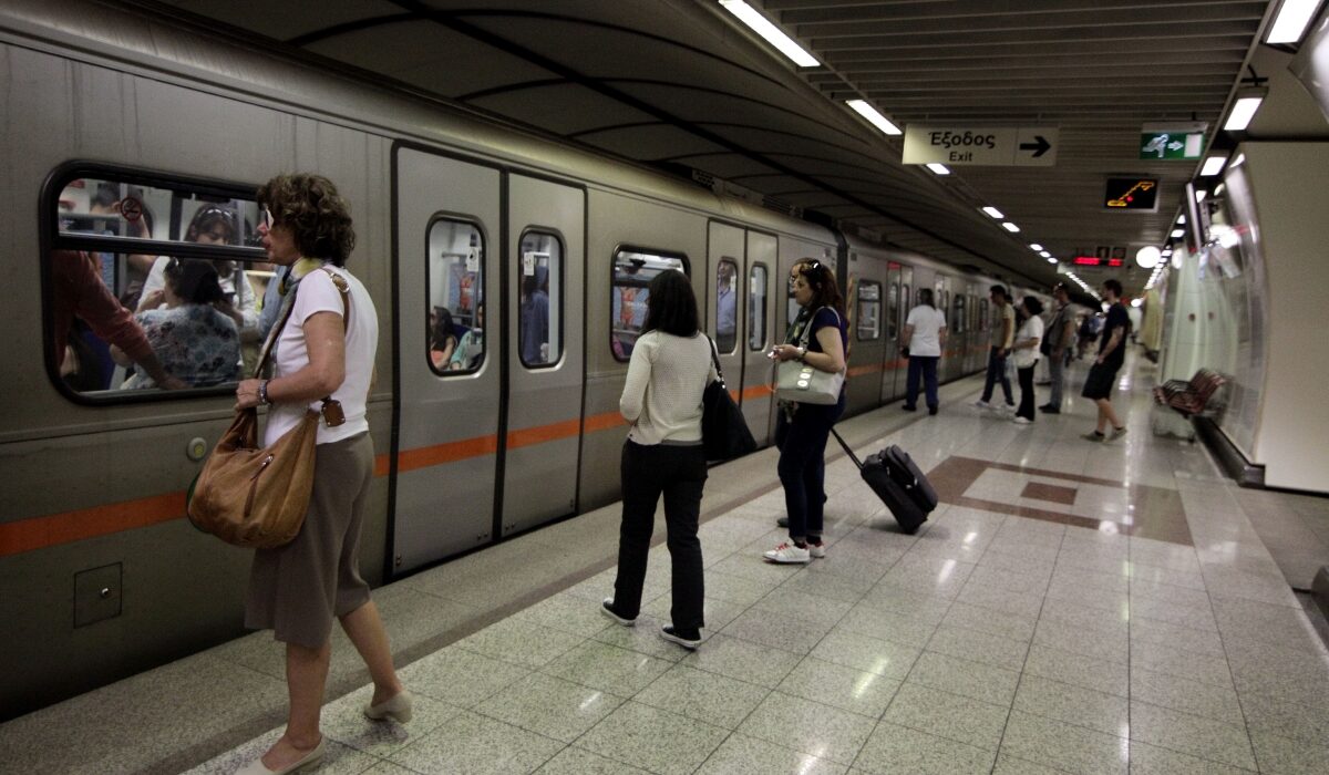 Πρεμιέρα για την 24ωρη λειτουργία Μετρό, Τραμ και Λεωφορείων  – Δείτε τα δρομολόγια