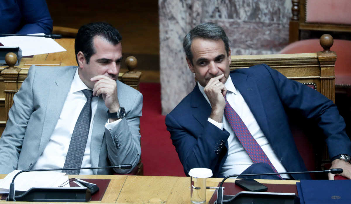 Θάνος Πλεύρης και Κυριάκος Μητσοτάκης για μεταναστευτικό