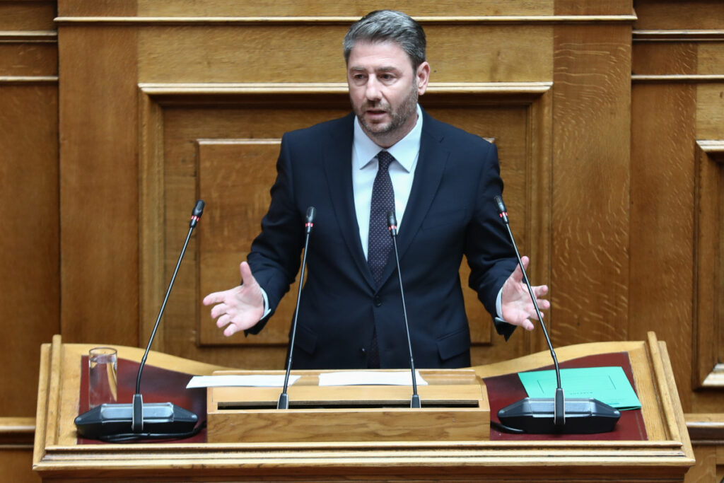 Ο πρόεδρος του ΠΑΣΟΚ, Νίκος Ανδρουλάκης, στη Βουλή