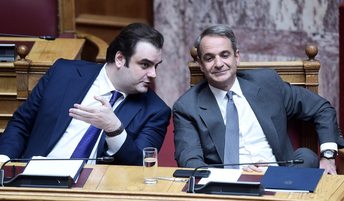 Κυριάκος Πιερρακάκης Κυριάκος Μητσοτάκης