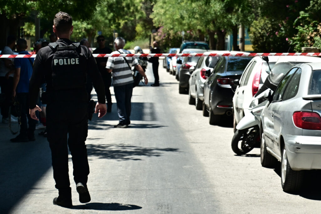 Πυροβολισμοί σε καφετέρια στον Κολωνό