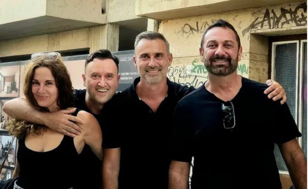 Στο Παρά Πέντε