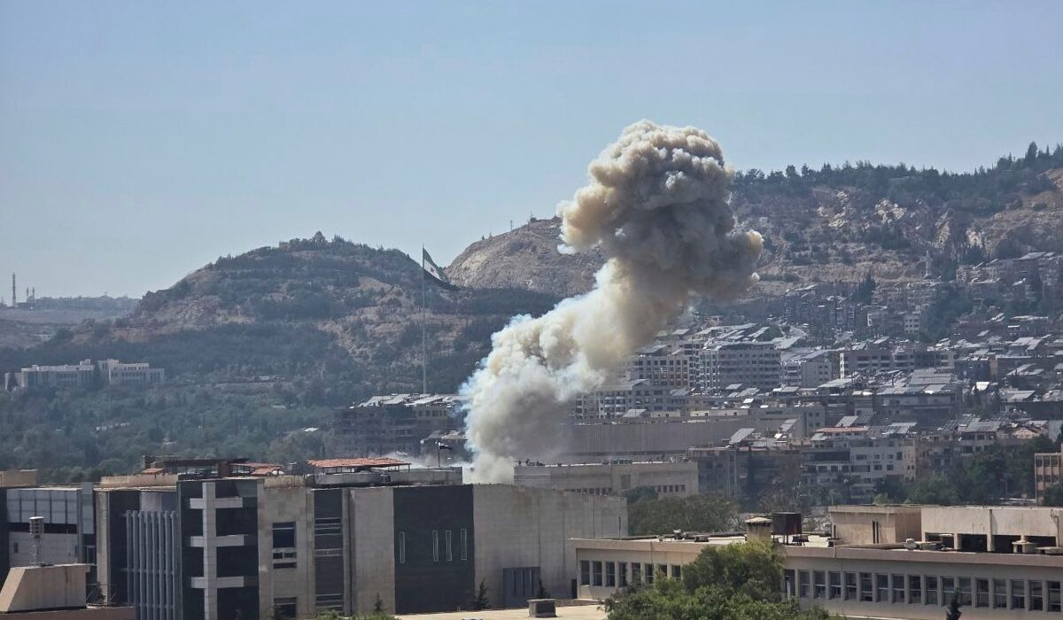 Κόλαση βομβαρδισμών στη Συρία – Γιατί το Ισραήλ σφυροκοπά τη Δαμασκό
