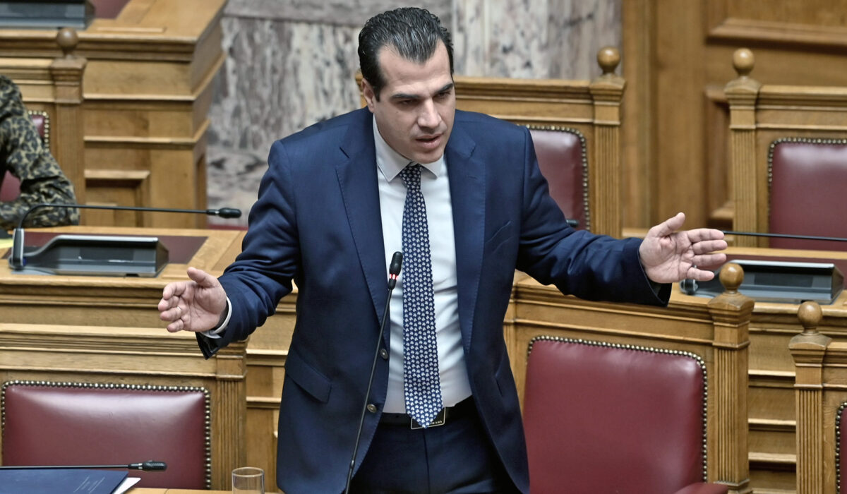 Θάνος Πλεύρης