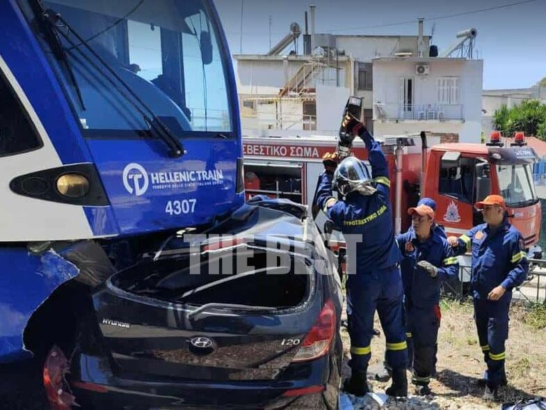 πατρα, συγκρουση τρενου με αυτοκίνητο