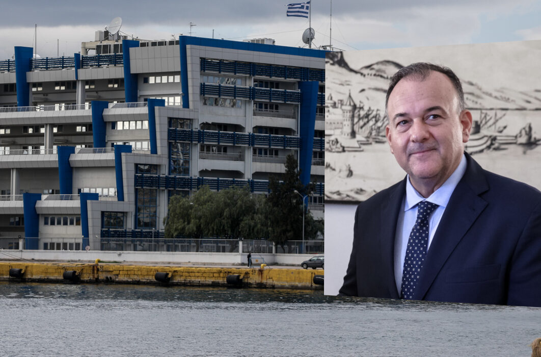 Ο πρώην υφυπουργός, Γιάννης Παππάς, στο υπουργείο Ναυτιλίας