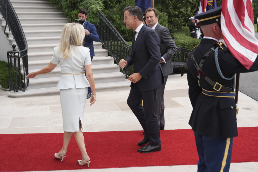 Ο Τραμπ με Ζελένσκι και Ευρωπαίους στον Λευκό Οίκο 3 Ο Τραμπ με Ζελένσκι και Ευρωπαίους στον Λευκό Οίκο