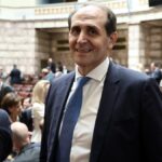 Απόστολος Βεσυρόπουλος: Πέθανε χωρίς απινιδωτή ο «πολιτικός των απινιδωτών» - Η τραγική ειρωνεία