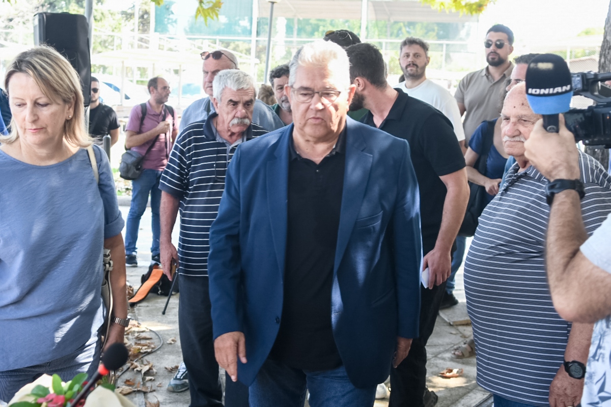 Δεν υπάρχει σχέδιο για φωτιές – Η λάσπη κατά Πελετίδη γύρισε μπούμερανγκ 2 Δεν υπάρχει σχέδιο για φωτιές – Η λάσπη κατά Πελετίδη γύρισε μπούμερανγκ
