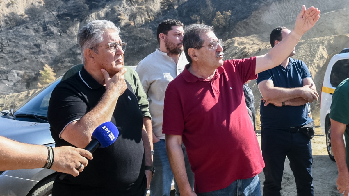 Κουτσούμπας από Αχαΐα: Δεν υπάρχει σχέδιο για φωτιές – Η λάσπη κατά Πελετίδη γύρισε μπούμερανγκ
