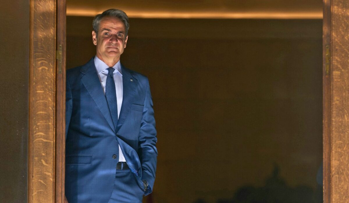 Politico: Η ελληνική κυβέρνηση «μπλόκαρε» την έρευνα για δύο υπουργούς σχετικά με το σκάνδαλο του ΟΠΕΚΕΠΕ