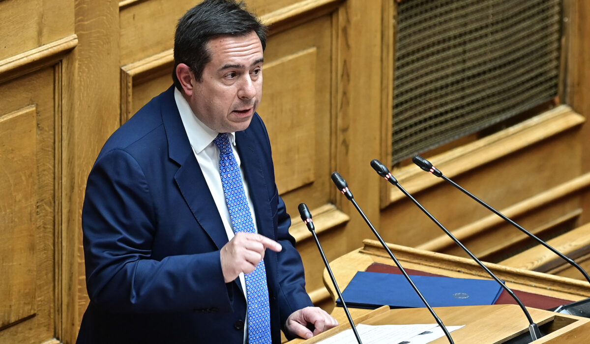 Νότης Μηταράκης