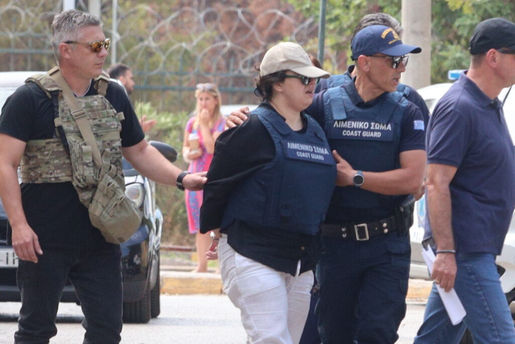 Παλαιό Φάληρο: Ξαφνική αλλαγή της 32χρονης – Τα 6 στοιχεία που οδήγησαν στη φυλακή τη μητέρα της Τζένας