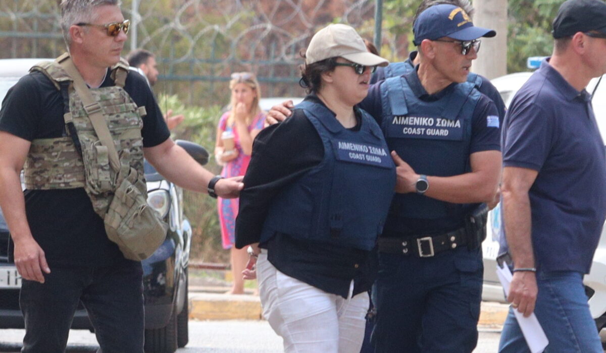 Παλαιό Φάληρο: Στον Ανακριτή η μητέρα της 3χρονης Τζένα – Δεν αποδέχεται την εκδοχή της ανθρωποκτονίας
