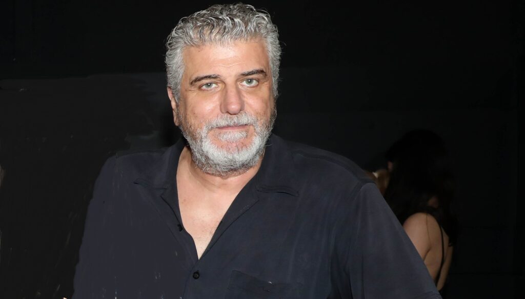 Έξαλλος ο Βλαδίμηρος Κυριακίδης στο τέλος παράστασης στα Χανιά: «Δεν χρειάζεται να ξανάρθουμε»