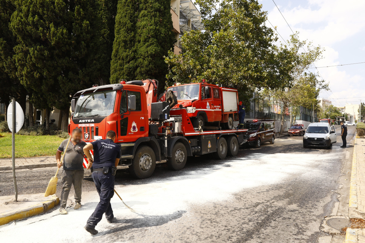 Εκτροπή πυροσβεστικού οχήματος στη Νέα Χαλκηδόνα
