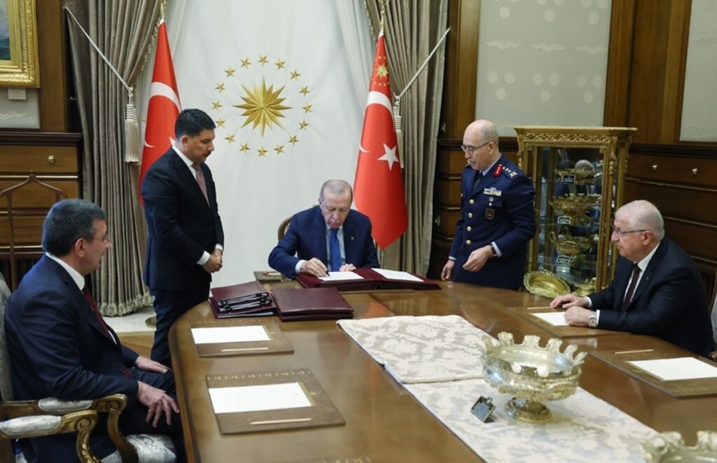 Άλλαξε η ηγεσία στις Ένοπλες Δυνάμεις της Τουρκίας – Αρχηγός ΓΕΕΘΑ ο Σελτσούκ Μπαϊρακτάρογλου