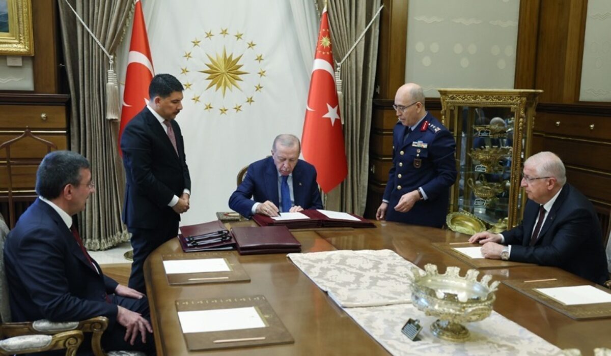 Άλλαξε η ηγεσία στις Ένοπλες Δυνάμεις της Τουρκίας – Αρχηγός ΓΕΕΘΑ ο Σελτσούκ Μπαϊρακτάρογλου