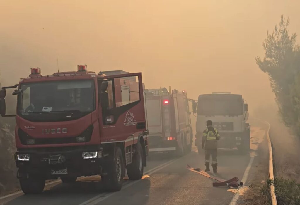 LIVE: Νέα φωτιά στην Άρτα, δύσκολη η κατάσταση σε Ζάκυνθο, Βόνιτσα – Οι τελευταίες εξελίξεις