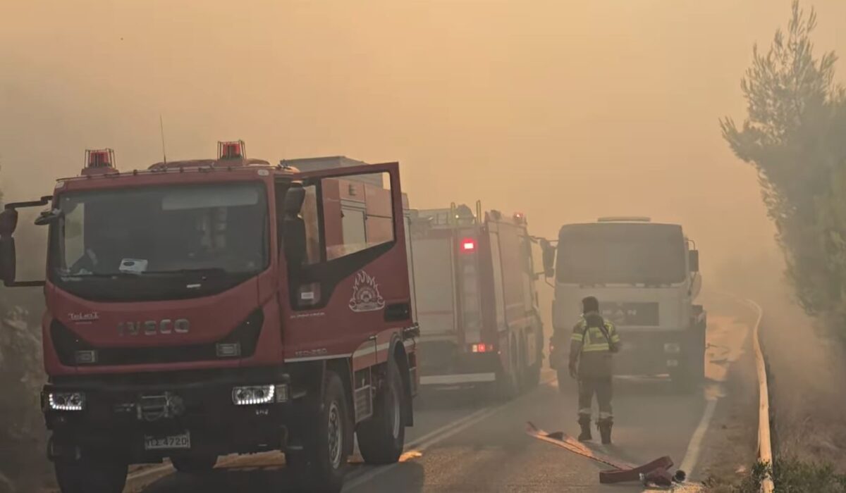 LIVE: Νέα φωτιά στην Άρτα, δύσκολη η κατάσταση σε Ζάκυνθο, Βόνιτσα – Οι τελευταίες εξελίξεις