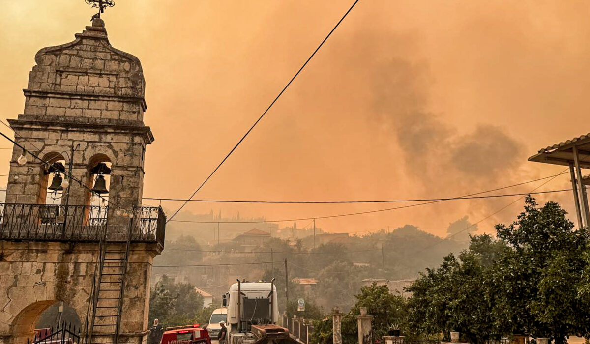 Πού έχει φωτιά τώρα - LIVE UPDATE