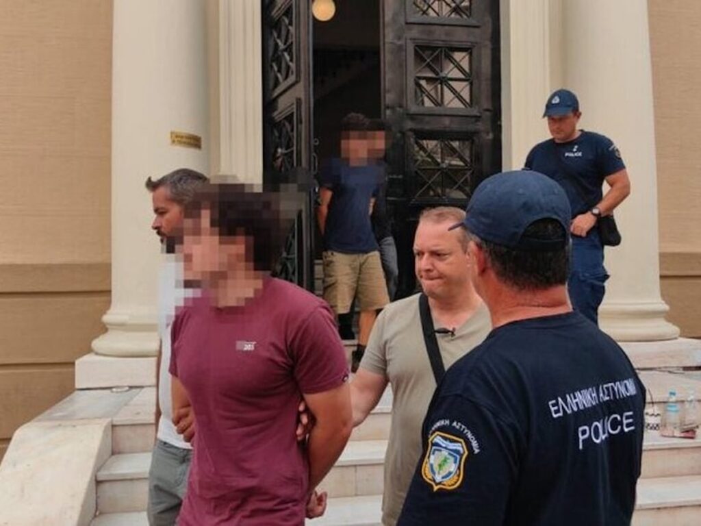 Φωτιά Πάτρα 25χρονος 21χρονος