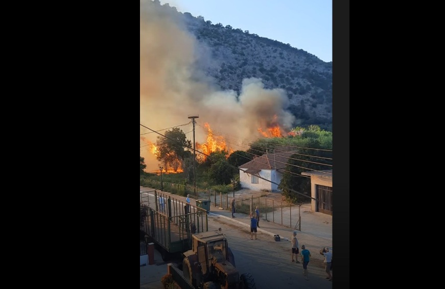 Φωτιά στην Πρέβεζα: Μάχη με τις φλόγες σε τρία μέτωπα – Ήχησε το 112