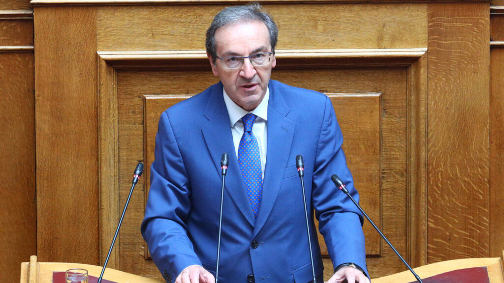 Γιάννης Μπουγάς